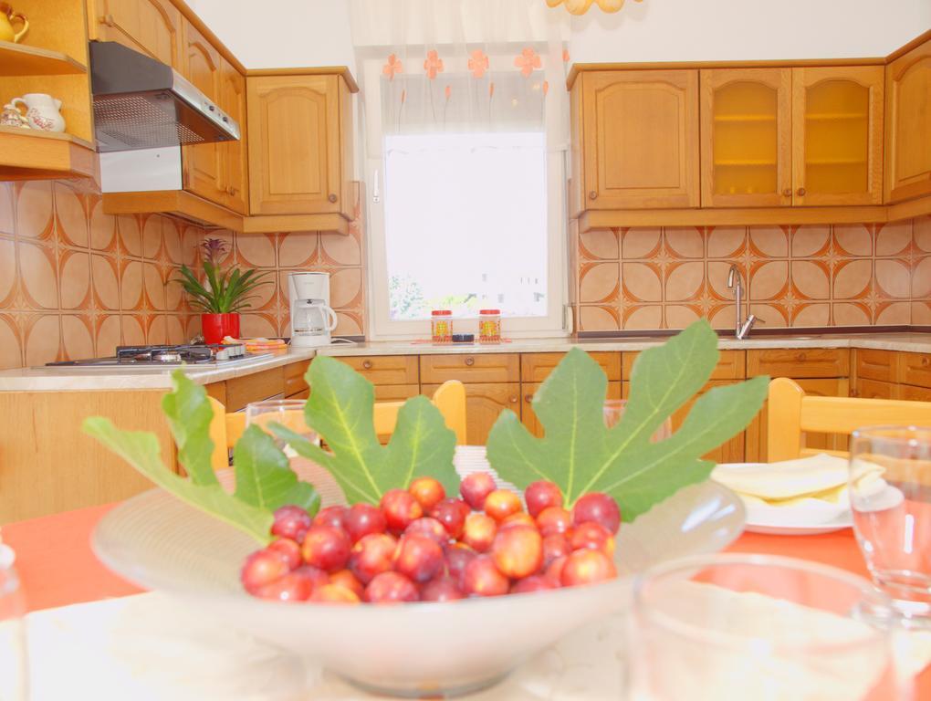 Ližnjan Apartment Taja חדר תמונה