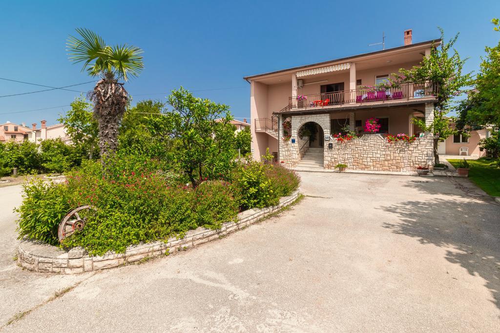 Ližnjan Apartment Taja מראה חיצוני תמונה