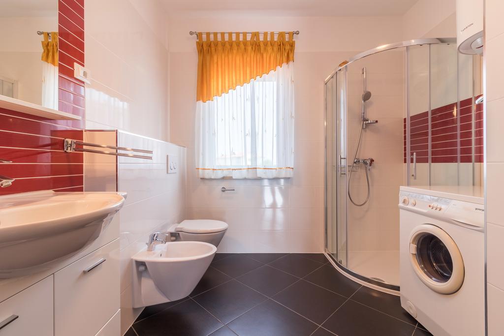 Ližnjan Apartment Taja מראה חיצוני תמונה