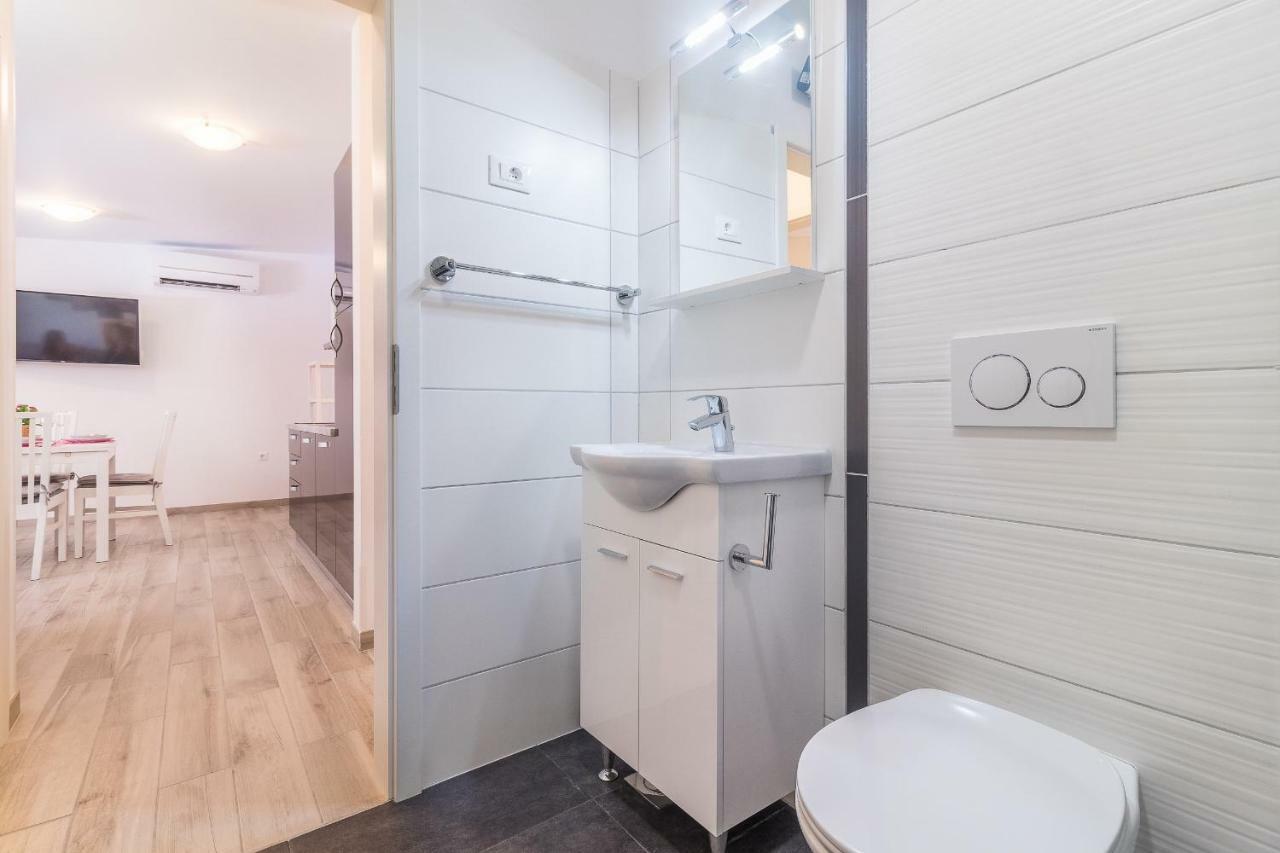 Ližnjan Apartment Taja מראה חיצוני תמונה