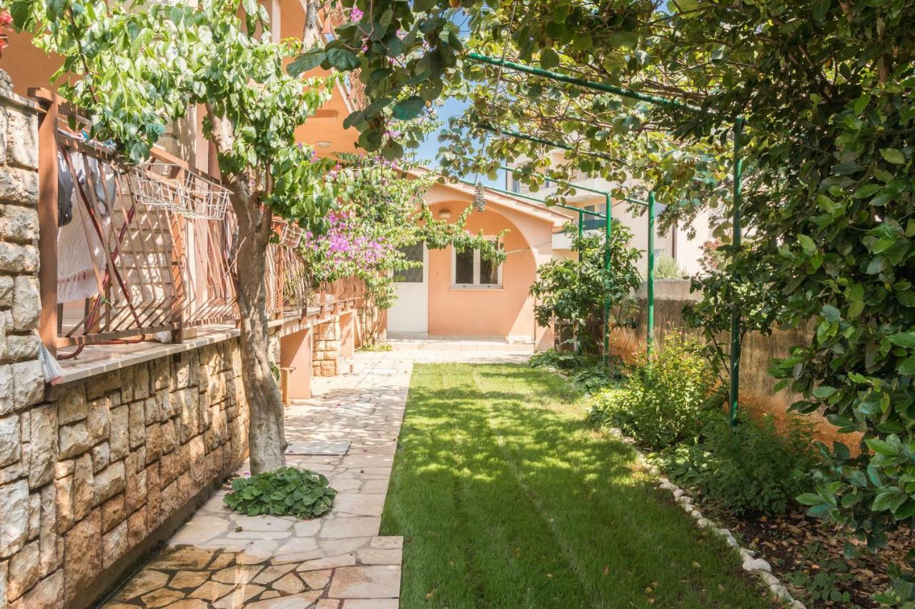 Ližnjan Apartment Taja מראה חיצוני תמונה