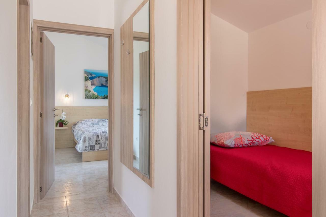 Ližnjan Apartment Taja מראה חיצוני תמונה